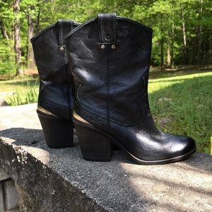 Lucky Brand cowboy boots